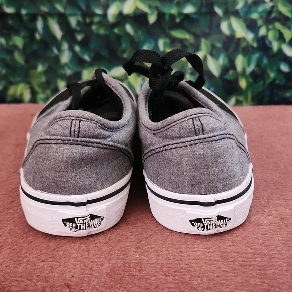 Kids Black and Grey Vans - Picture 3 of 6